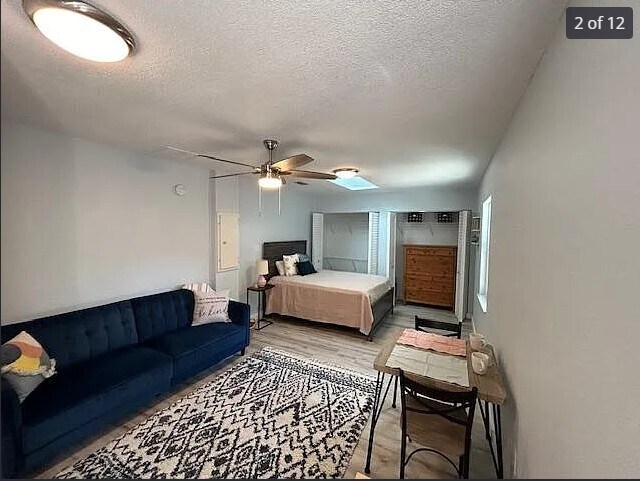 Photo - 3219 Roscoe Ave Unidad Studio