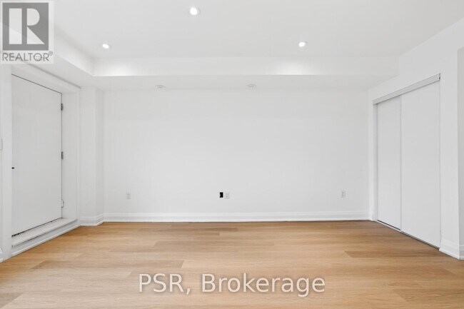 Photo - 218 Aileen Ave Unité A