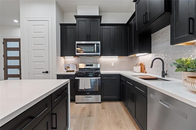 Photo - 6321 Foster St