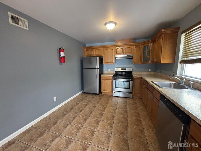 Photo - 174 Keer Ave