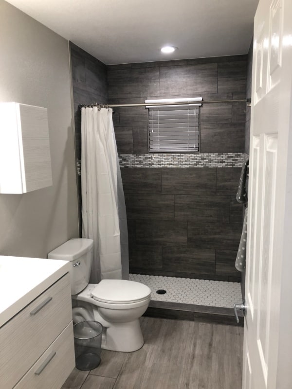 Photo - 2328 E 6th St