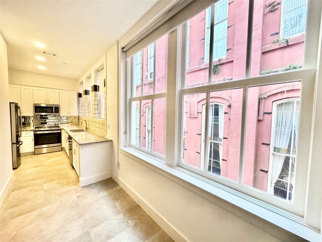 Photo - 2102 Mechanic St Unidad 307