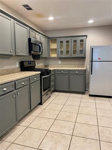 Photo - 816 West 7th Street