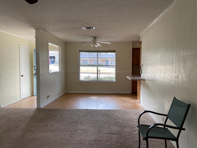 Photo - 419 Cavite Pl