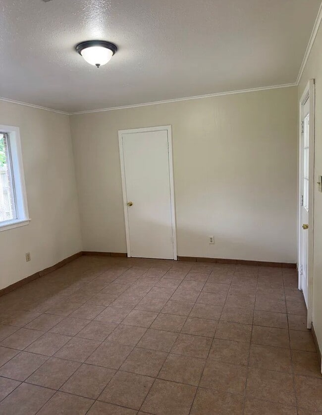 Photo - 214 Guidry Rd