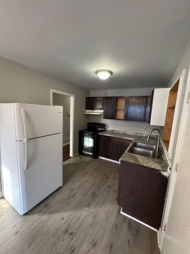 Photo - 2810 18th Ave