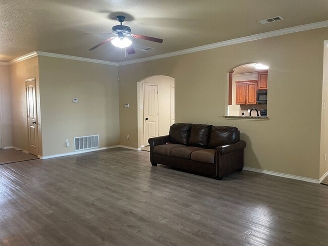 Photo - 2804 Hector Dr