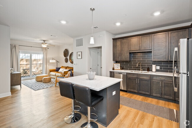 2 habitaciones, 2 baños - 1059 pies cuadrados - Cocina - City North