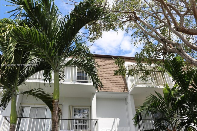 Photo - 9611 SW 77th Ave Unidad 306A