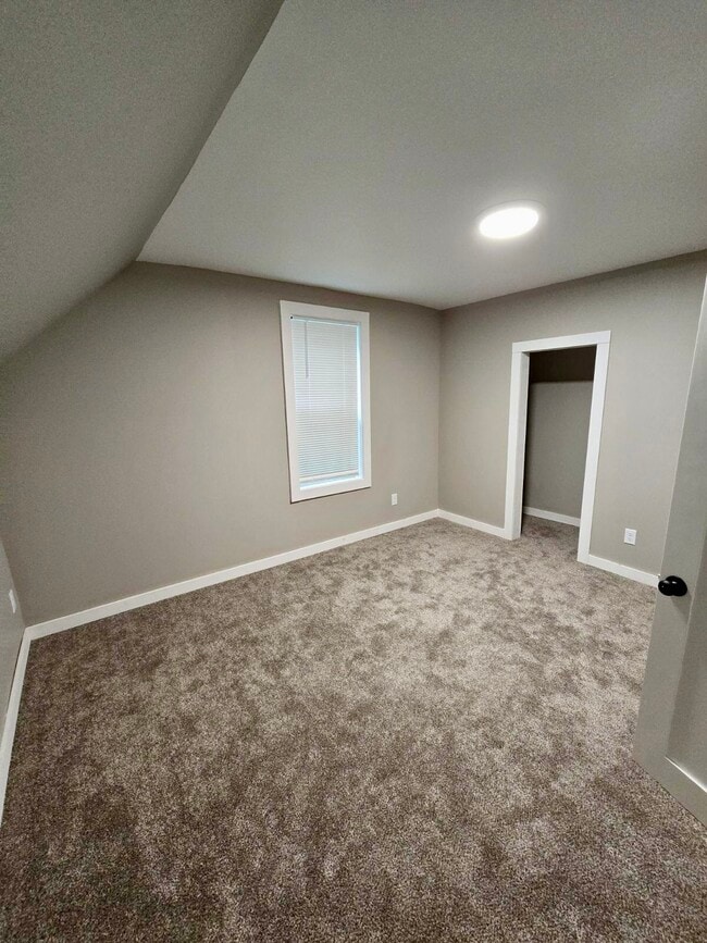 Photo - 725 W Cavour Ave