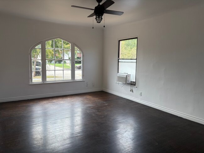 Photo - 3506 Falcon Ave Unidad 3506