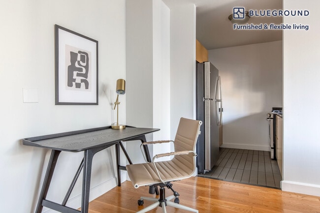 Photo - 235 W 48th St Unit FL37-ID1410