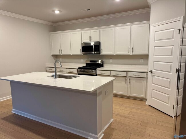 Photo - 207 Stockyard Cir