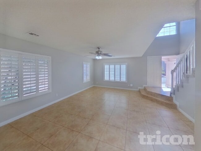 Photo - 1446 Lodgepole Dr