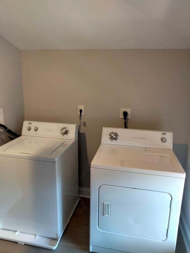 Photo - 57 Imlay St Unit E