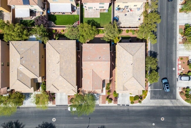 Photo - 10614 Mt Blackburn Ave