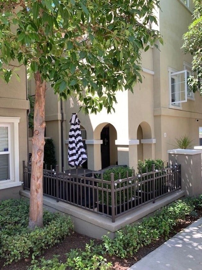 Three bedroom located in Newport Coast com... - Three bedroom located in Newport Coast com... Casa