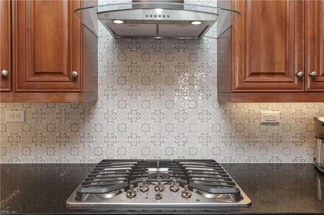 Photo - Pierpointe Condos