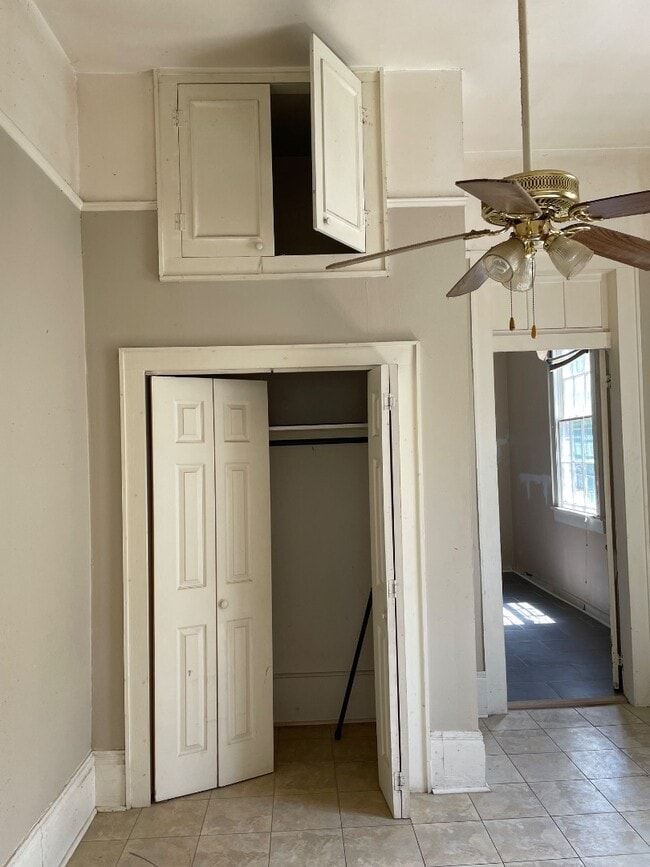 Photo - 922 N Roman St