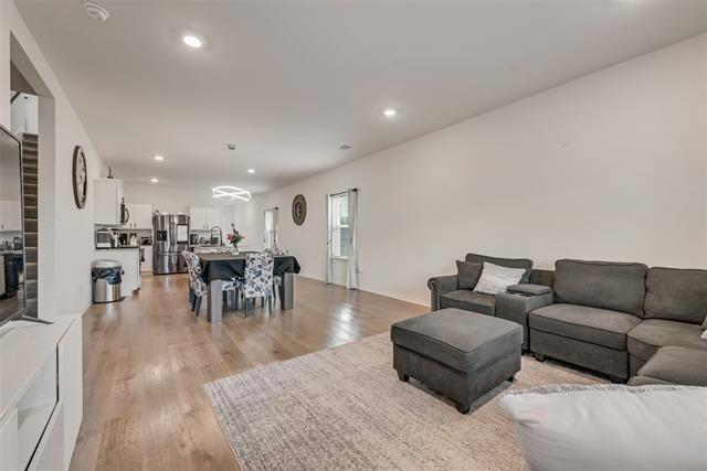 Photo - 1450 Canongate Dr