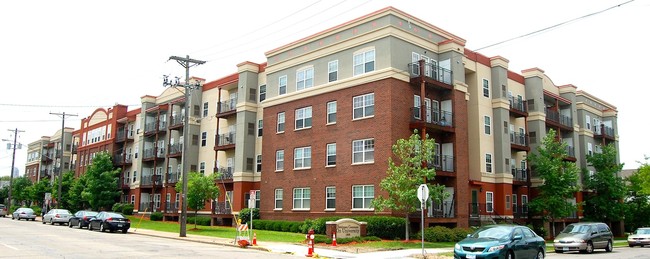 Bottineau Commons and Lofts