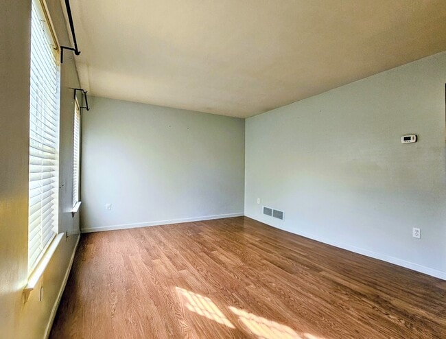 Photo - 688 Rockwood Dr