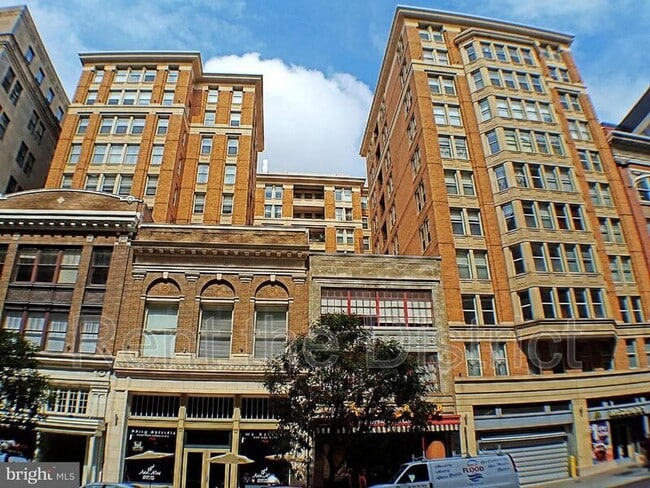 915 E Street NW - 915 E Street NW Condo Unit #307