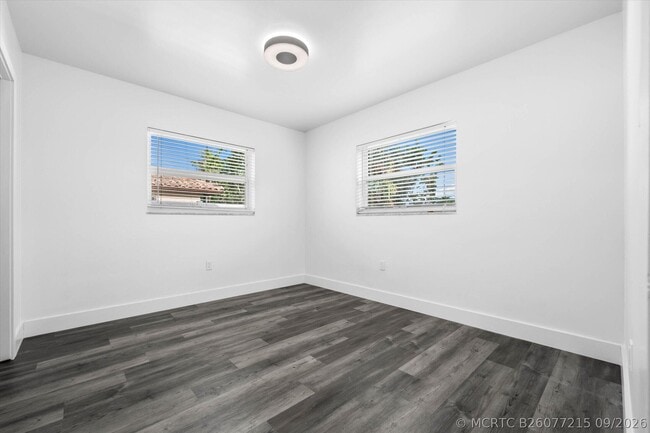 Building Photo - 1650 NW 9th St