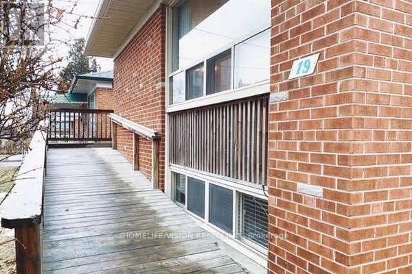 Photo - 19 Danube Dr