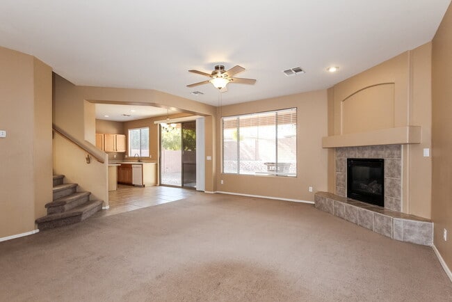6932 W Briles Rd