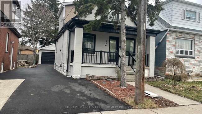 Photo - 136 Edgemont St N