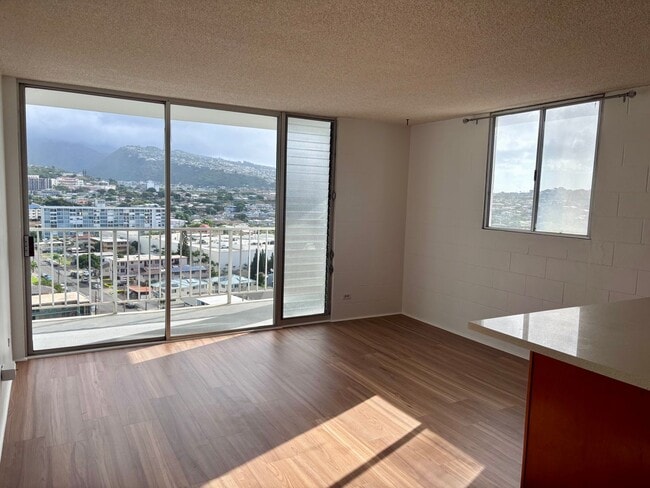 Building Photo - Available Now : 1 bedroom, 1 bath with 1 assigned parking stall in Summer Villa Unit 1506