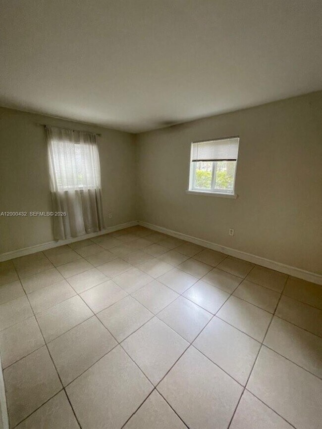 Photo - 8601 SW 68th Ct Unit 4