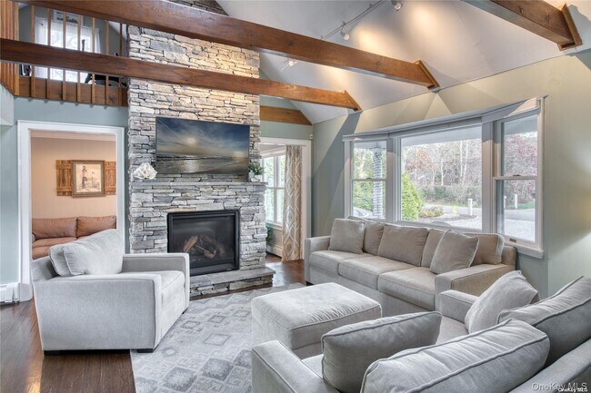 Photo - 114 Spinney Rd