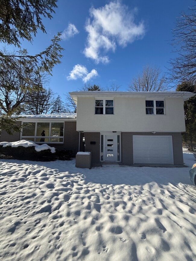 Photo - 4300 Fairfield Dr