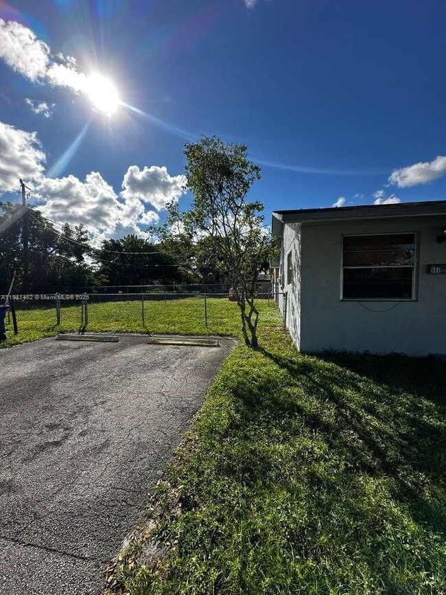 Photo - 802-804 NW 10th St Unit 804