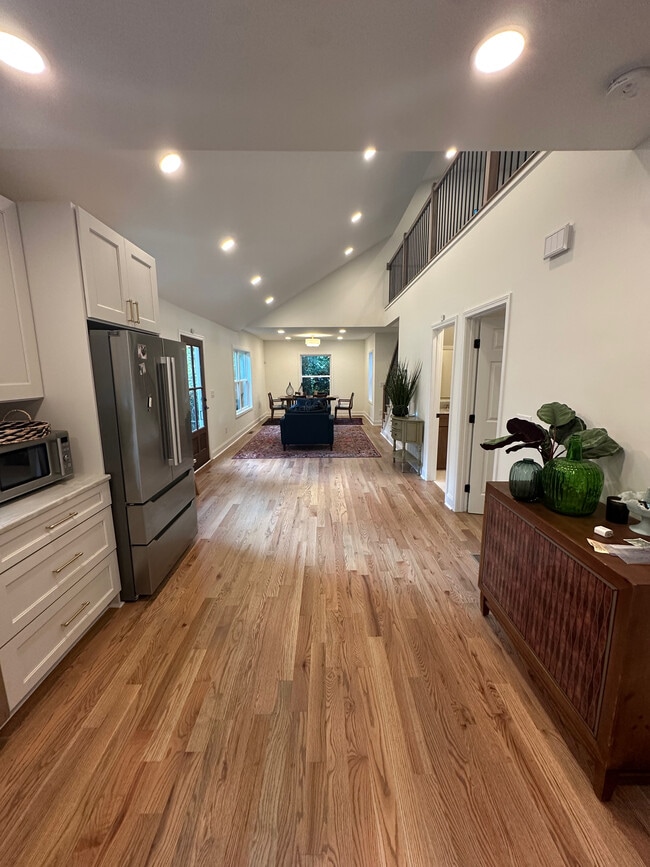 Photo - 1045 Forrest Blvd