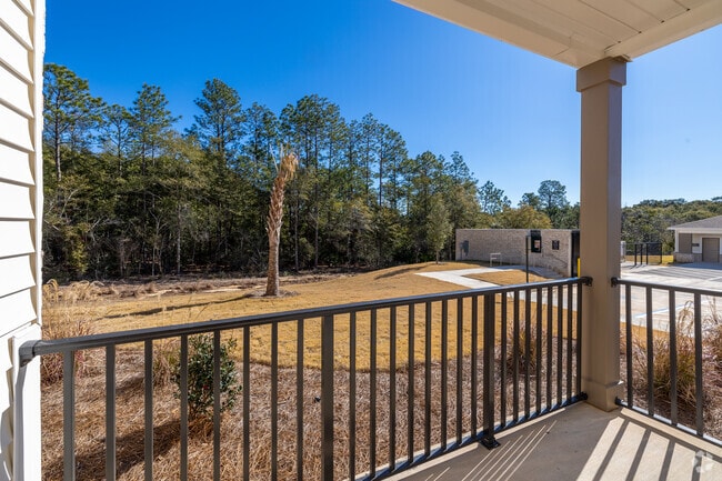 1BR, 1BA - 872SF - Balcony