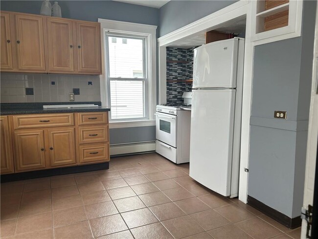 Photo - 38 Larch St Apartment Unit 2