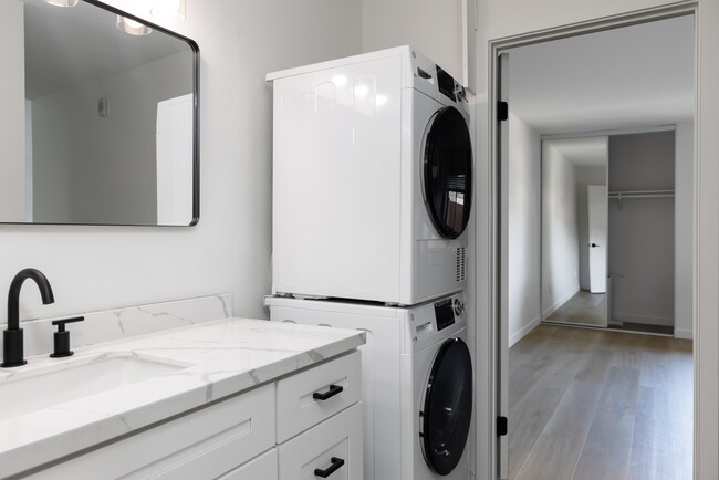 Serra Grove Apartments