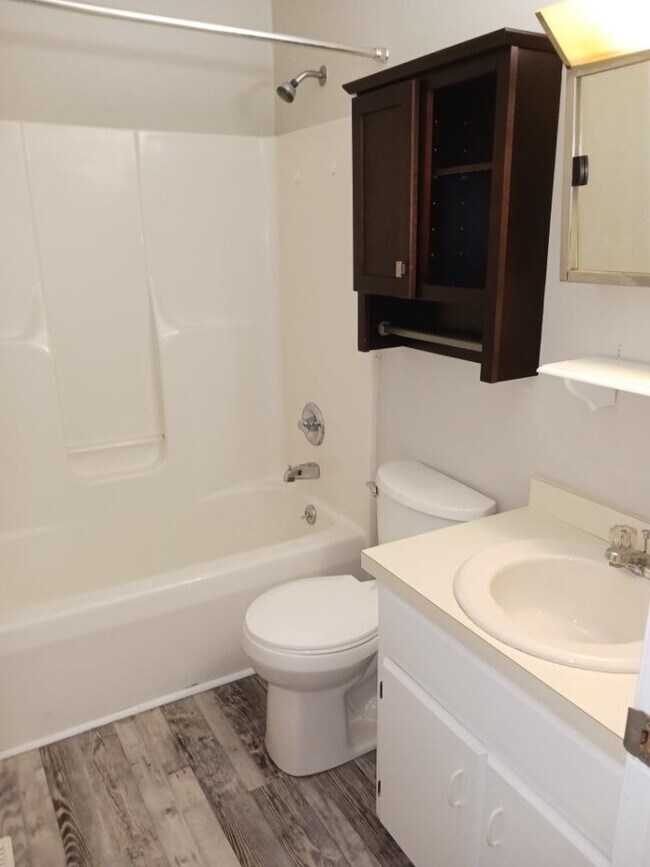 Photo - 524 Hickory Dr Unit 1