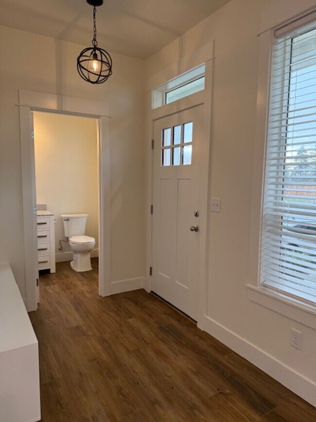 Photo - New Construction 4-bedroom 4 Bath Dundee OR 97115