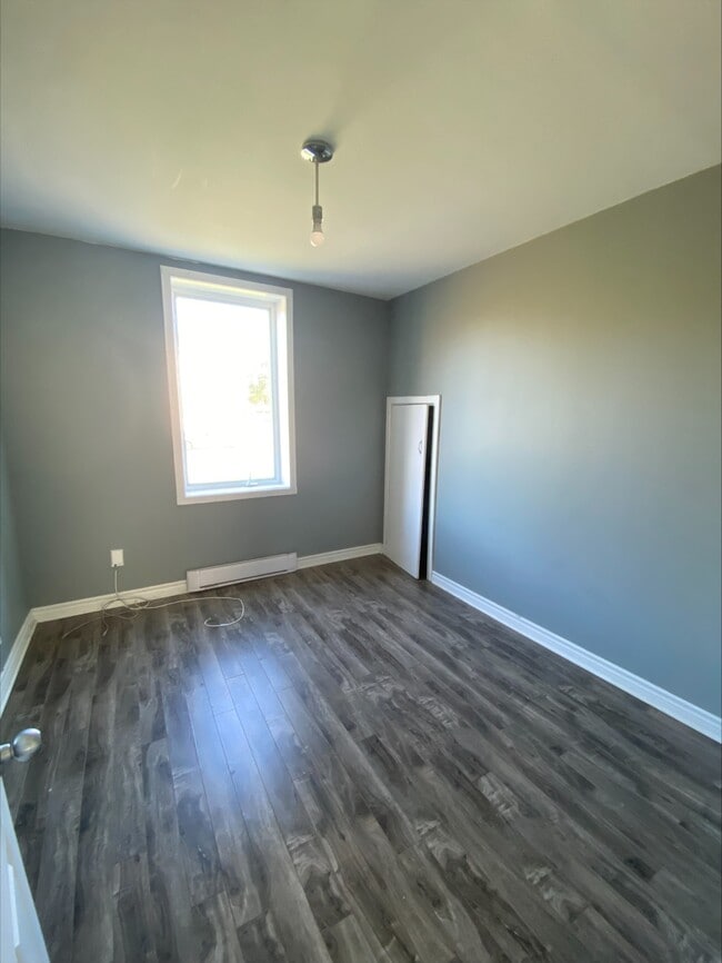 Photo - 1030 Riverside Dr