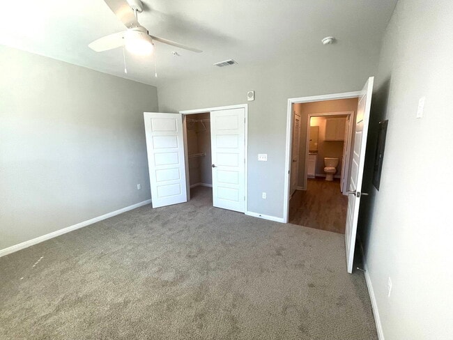 Photo - 300 Willow Grv Wy Unit 1142