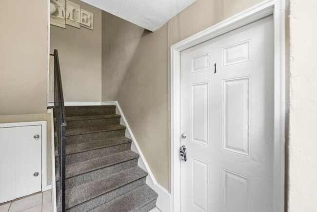 Photo - 1621 Line Cir Unit 1