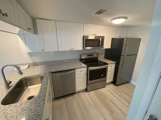 Photo - 307 Wilson Ave Unit 1