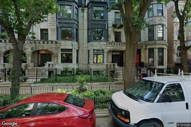 Building Photo - 1329 N Dearborn St Unit GoldcoastGreystone3