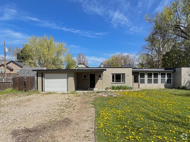 Building Photo - 3818 Albion St Rental