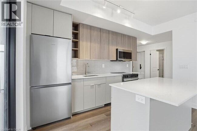 Photo - 2075 Lakeshore Rd. Unit 1608