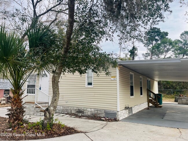 Photo - 1605 Ridge Dr